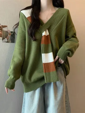 เสื้อสเวตเตอร์ถักสำหรับผู้หญิง คอวี แฟชั่นทันสมัย สไตล์วัยรุ่น เสื้อกันหนาวผู้หญิง ฤดูหนาว 2025 แฟชั่นเกาหลี เสื้อจั๊มพ์พื้นฐาน สีเขียว เสื้อสวมหัวผู้หญิง