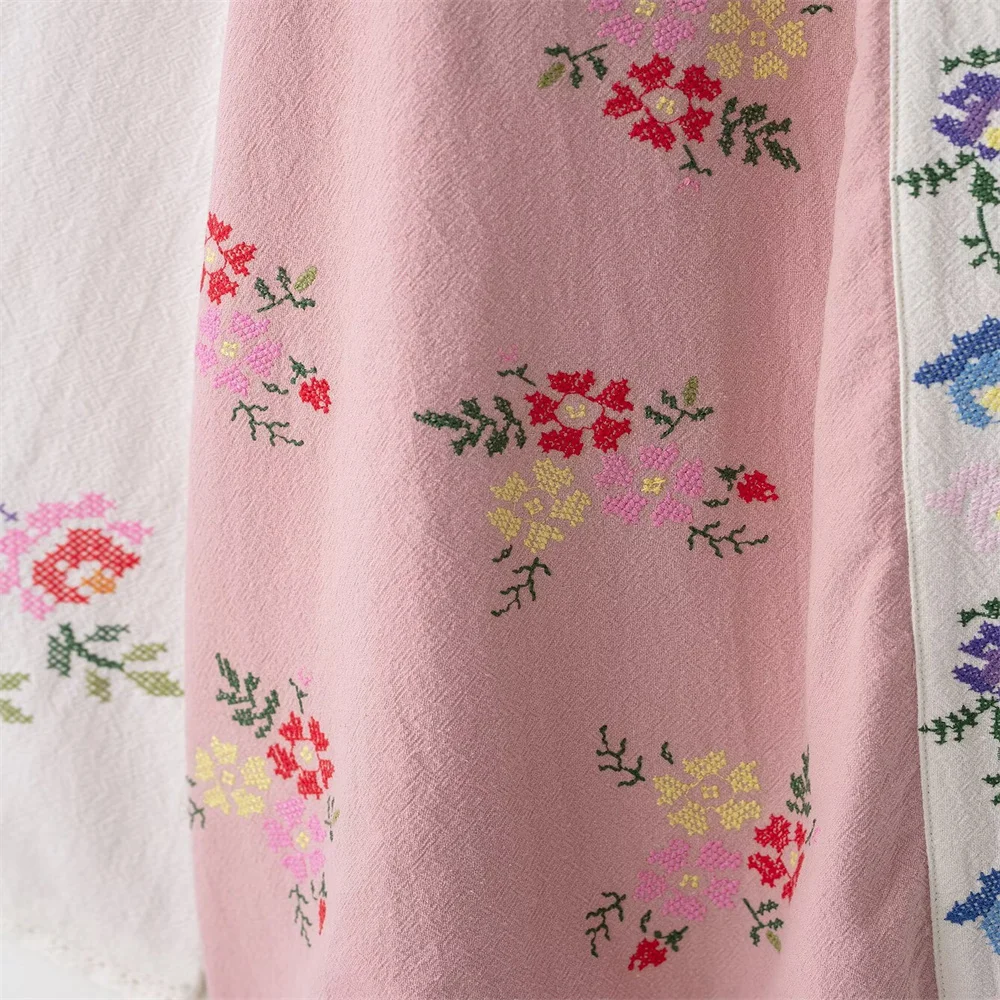 UNIZERA 2025 New Women's Casual Fashion European and American Style Design Cotton Flower Embroidered Long Shirt