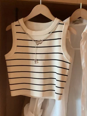 Women's Striped Tank Top, Crew Neck Sleeveless Versatile Elegant Vest. Perfect for Shopping, Vacations, Dates, Office Work, New