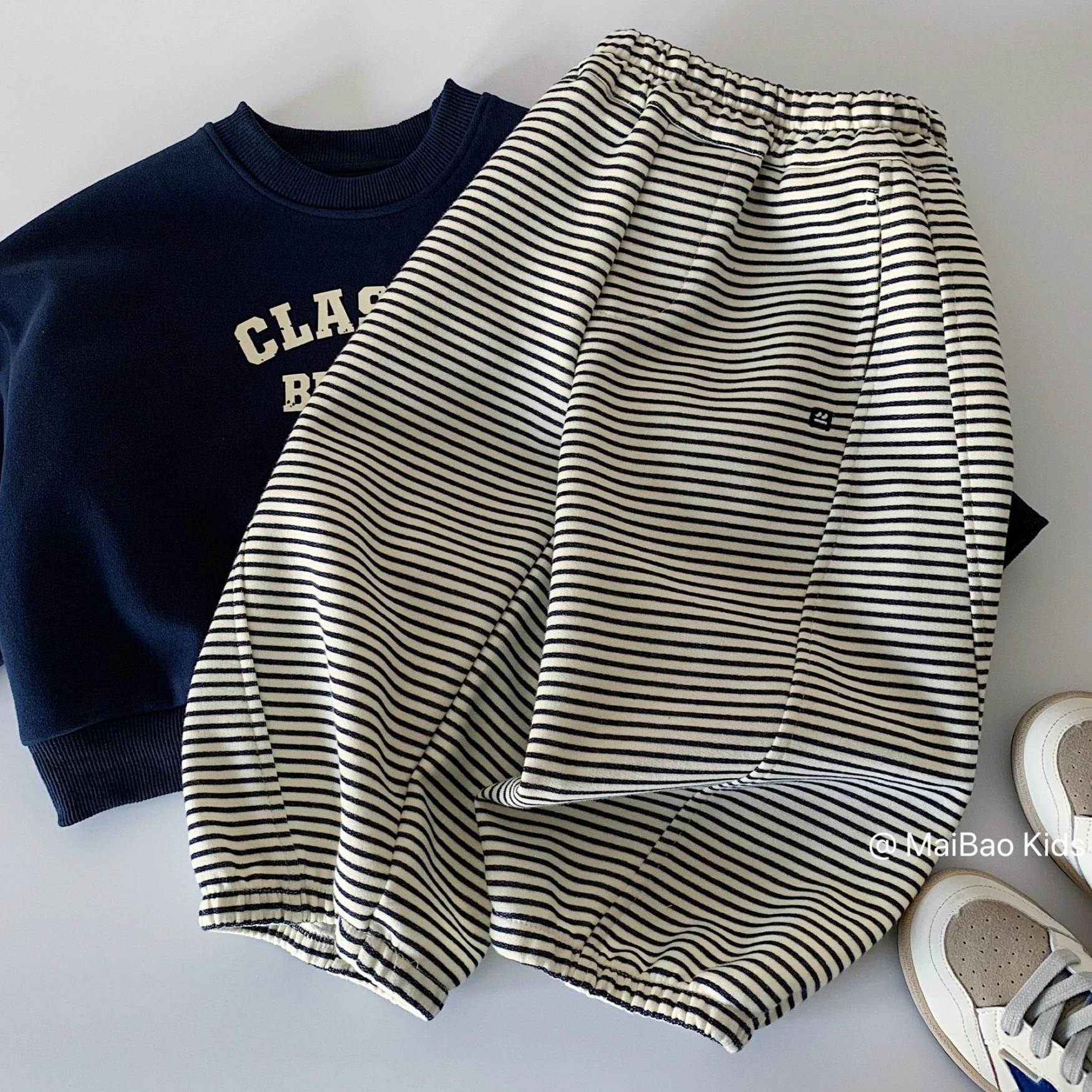 

Boys Pants 2026 Spring and Summer New Childrens Clothing Korean Style Boys and Girls Fashion Striped Embroidery Loose Pants