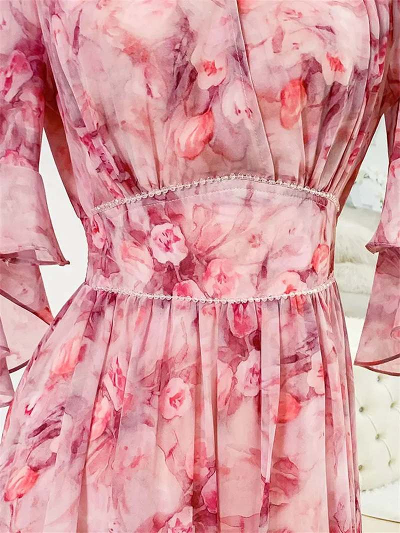 สีชมพูStreetชุดหญิง2025ฤดูร้อนภาษาฝรั่งเศสคําตุ๊กตาการออกแบบSense NicheชีฟองFirst Love Platycodon Grandiflorumชุด