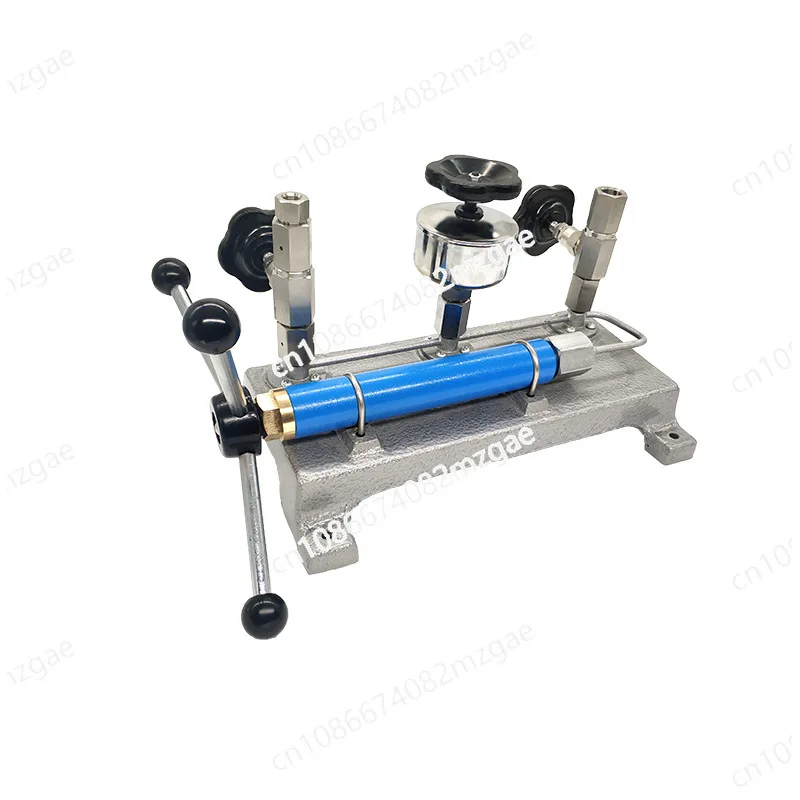 

YW-60 600Bar Portable Sturdy and Durable Pressure Test Pump Pressure Gauge Calibrator