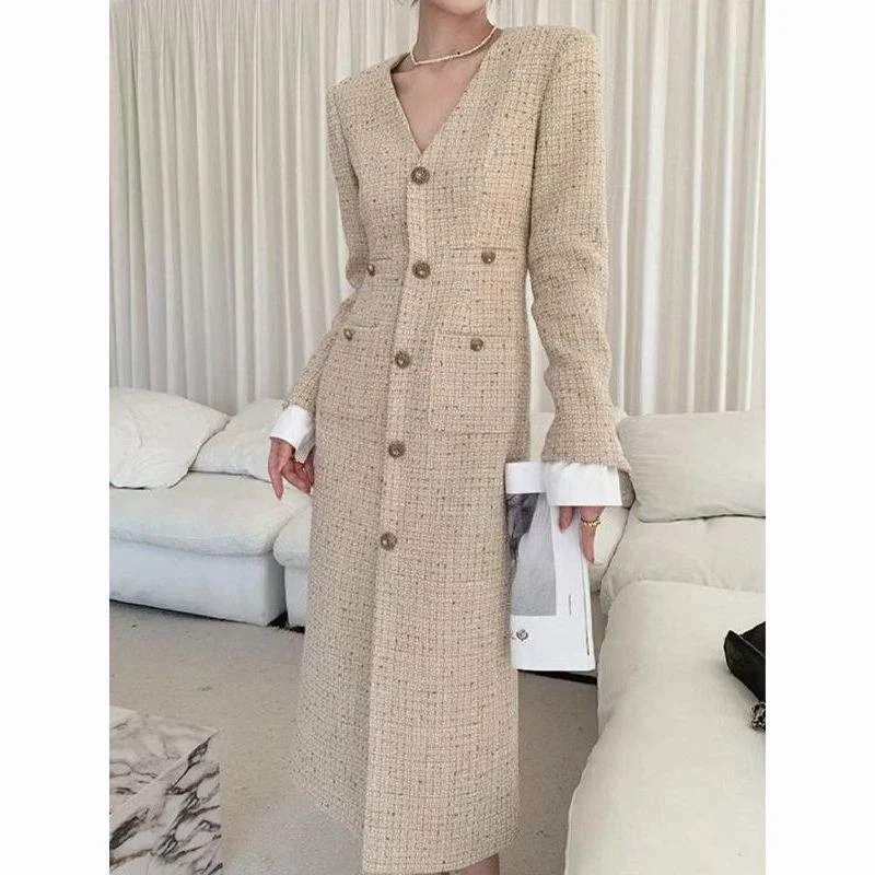 

French-Style High-End Tweed Dress With A-Inspired VibeVDouble-Breasted Dress With A Waist-Cinching Design