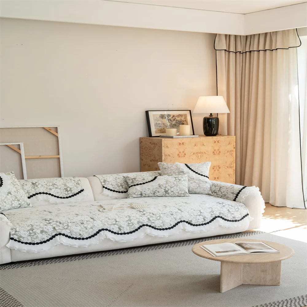 2025 New Special-shaped One-piece Summer Cool Ice Silk Mat Light Luxury High-end Anti-slip Anti-cat Scratch Sofa Cushion