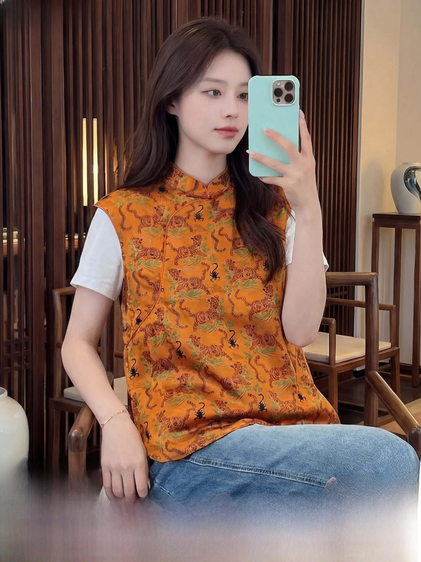 

New Chinese Style Reformed Silk Shirt Women's National Style Silk Shirt High End Breathable Short Sleeve
