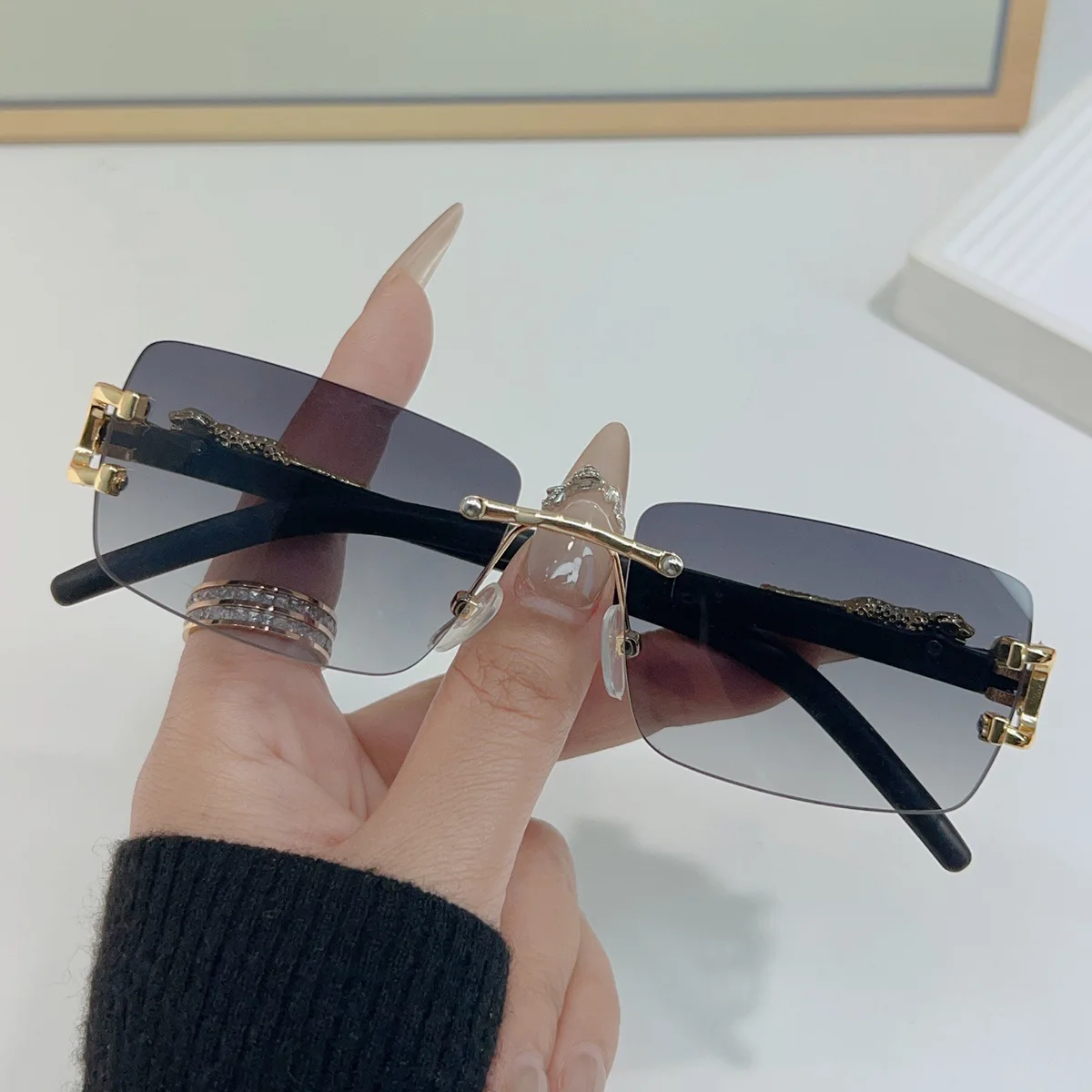 1-teilige modische Damen- und Herren-Sonnenbrille, rahmenlos, rechteckig, personalisierte Sonnenbrille für den Alltag, Vintage-Sonnenbrille
