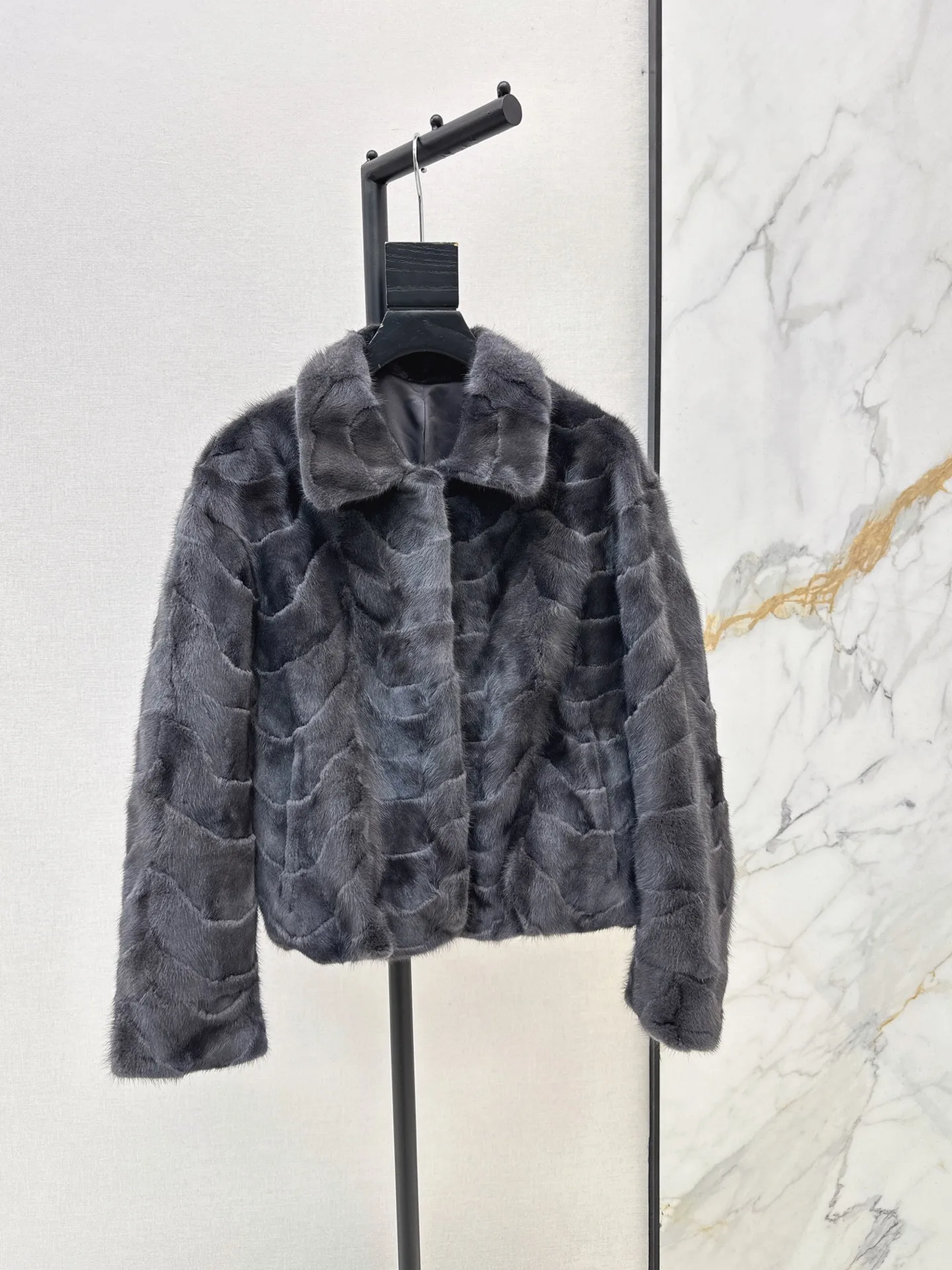 Women Faux Fur Coat Brown Short Fluffy Fur Jacket Turn Down Collar Long Sleeve Warm Winter Outwear Elegant Plush Overcoat Female
