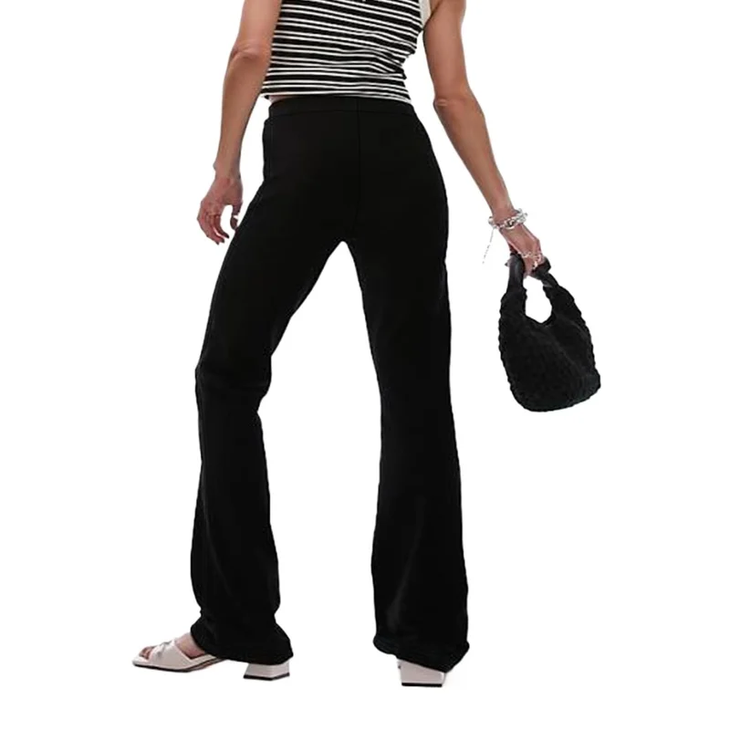 

Новинка 2026: Женские брюки больших размеров с эластичным поясом и прямыми штанинами