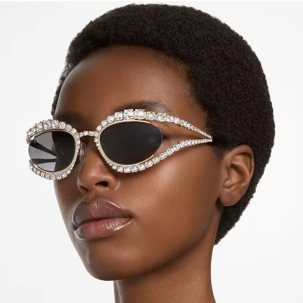 Luxury Diamonds Shiny Sunglasses New Women Full Crystal Rhinestone Sun Glasses Men Punk Eyewear Female Personality Eyeglasses