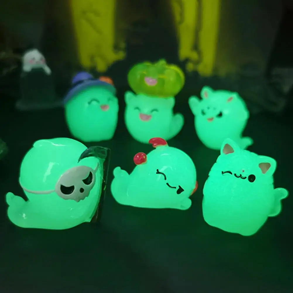 Ghost Figurines Set Spooky Ghost Ornaments Charming Halloween Mini Ghost Figurines Glow-in-the-dark Resin Ornaments for Festive