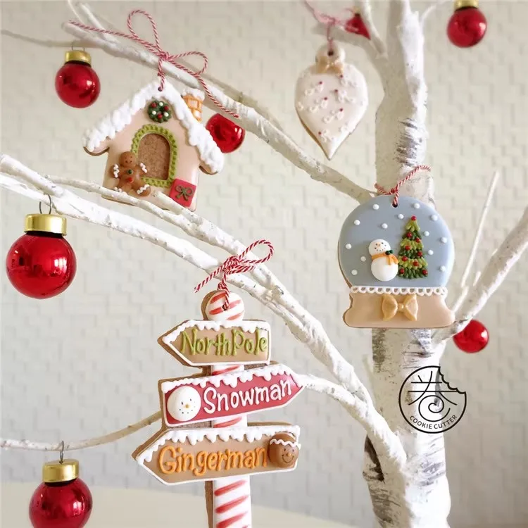 Christmas Gingerbread House Cookie Cutter Signpost Crystal Ball Biscuit Stamp Xmas Tree Hanging Decoration DIY Hand Pressed Mold