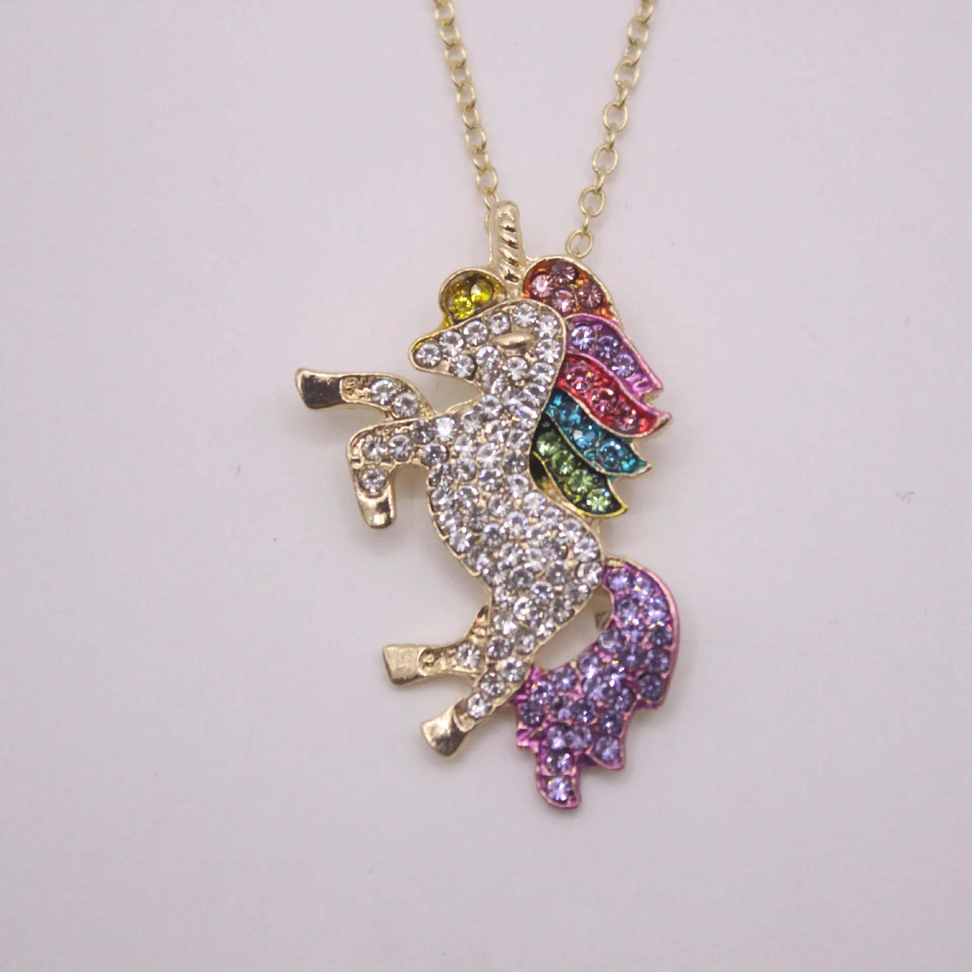 Fashion cute unicorn necklace Valentine\'s Day Colorful pony pendant Student Christmas gift lady sweater chain pendant
