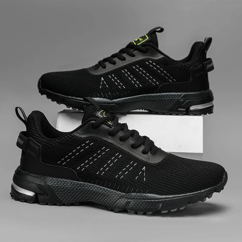 

Breathable Lightweight Running Shoes for Men, Outdoor Sports Walking Shoes, Men's Shock-Absorbing Lace-Up Sports Shoes, Slippery and Comfortable, Suitable for Street Jogging and Hiking, Outdoor Activities, Suitable for All Seasons