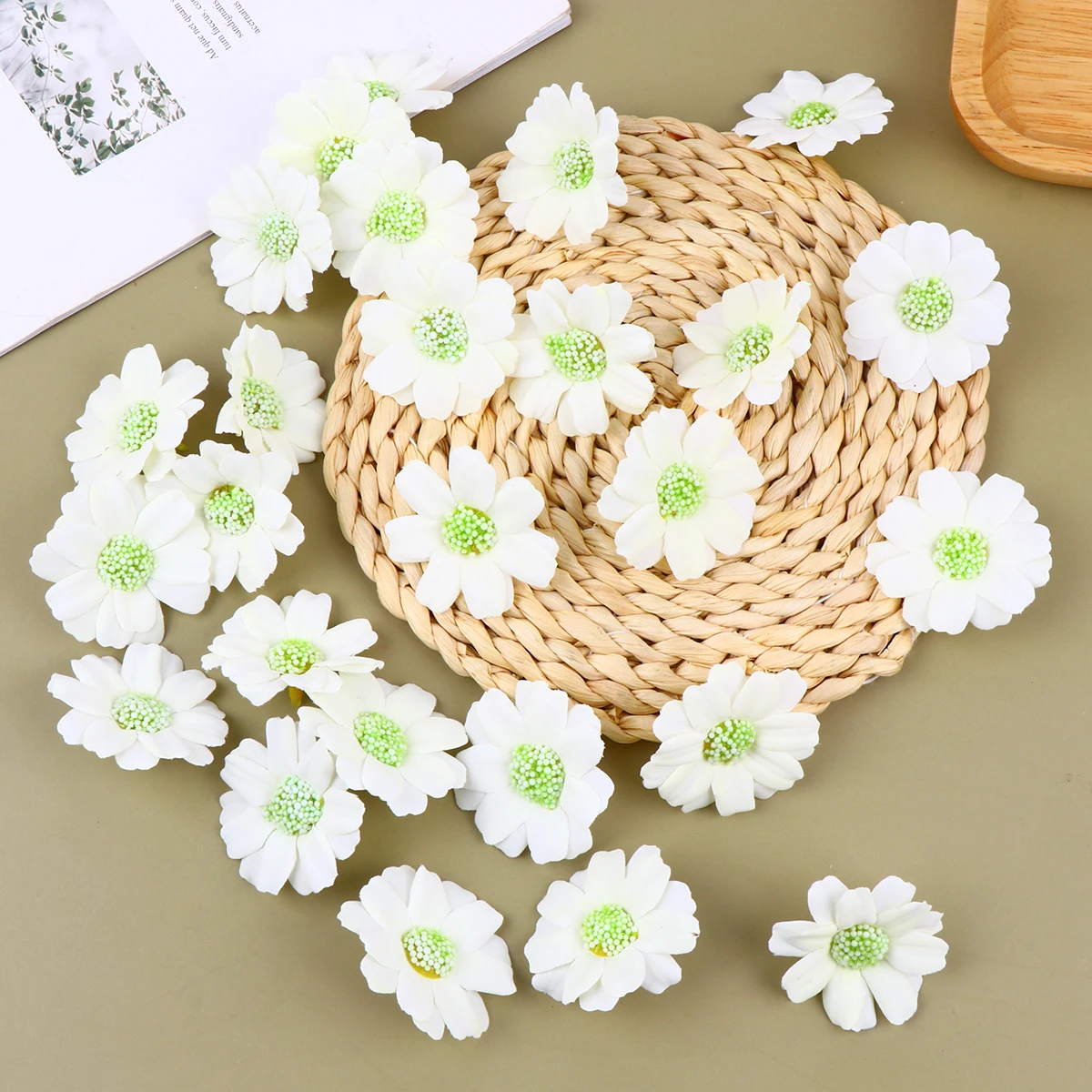 

50pcs Simulated Chrysanthemum Head Diy Handicraft Decorative Supplies Creative Fake Flower Multi-Purpose Decor Accessories For