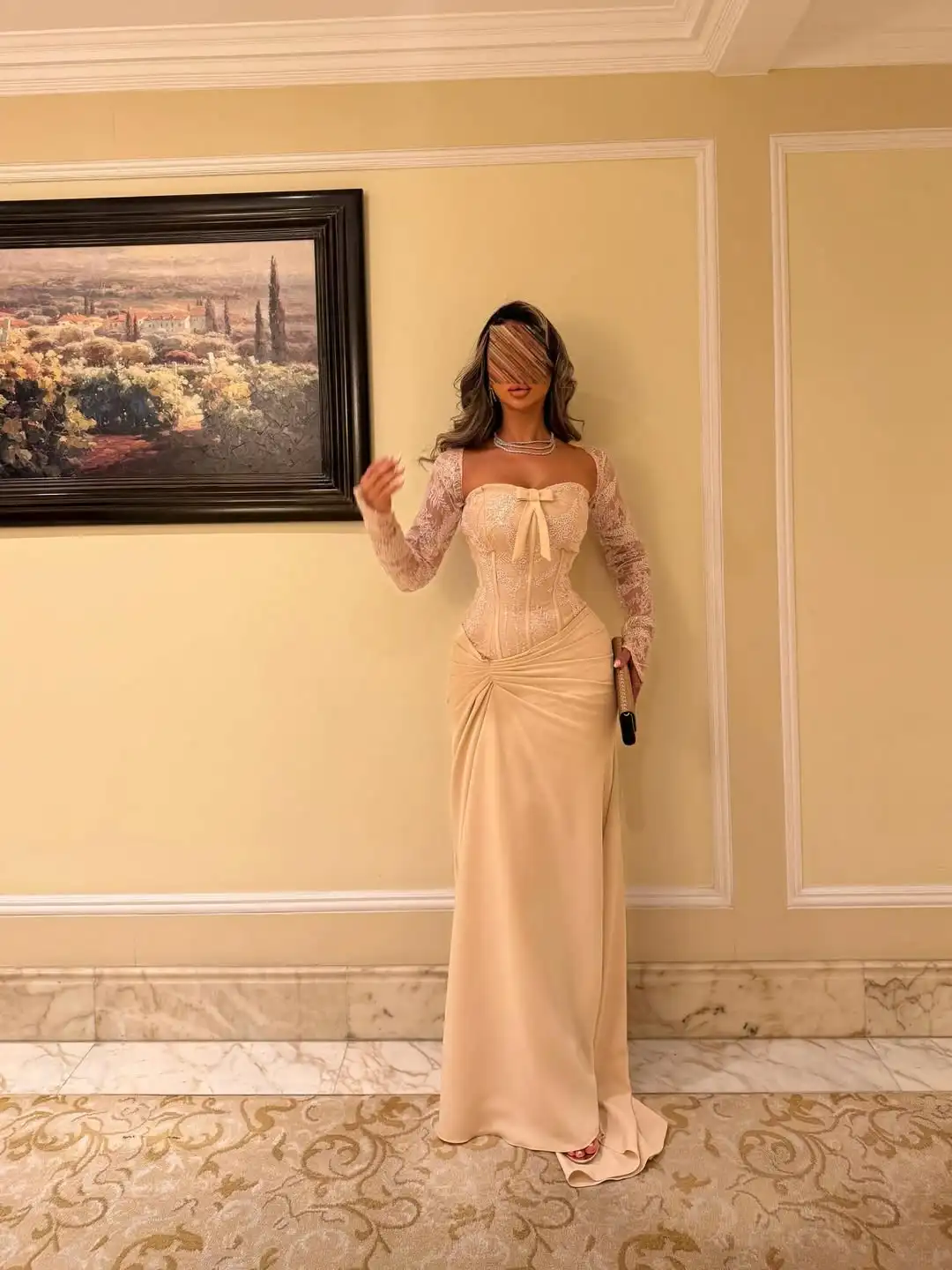 تصميم جديد مثير الحبيب القوس التطريز الدانتيل الوهم هيكل السمكة مساء اللباس كامل الأكمام مطوي حورية البحر حزب اللباس الرسمي