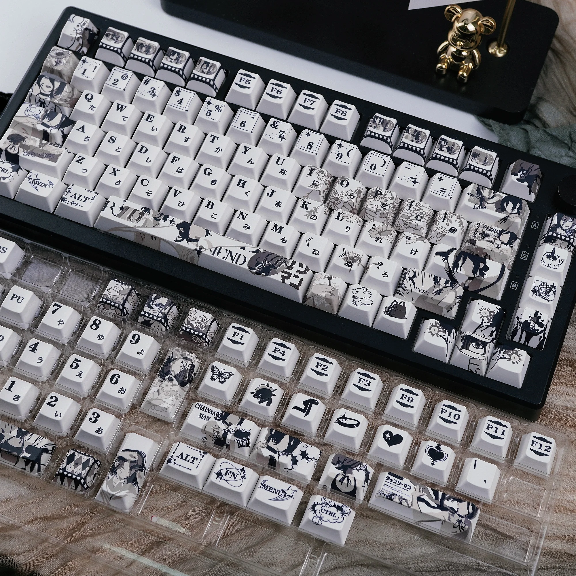 Reze Keycaps Chainsaw Man Theme Anime PBT Sublimation Keycaps Cherry Profile Black White Comic Style Mechanical Keyboard Key Cap