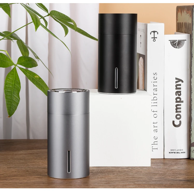 Umidificatore per auto ricaricabile muto colorato luce ambientale USB umidificatore portatile diffusore di fragranze per olio essenziale di veicoli