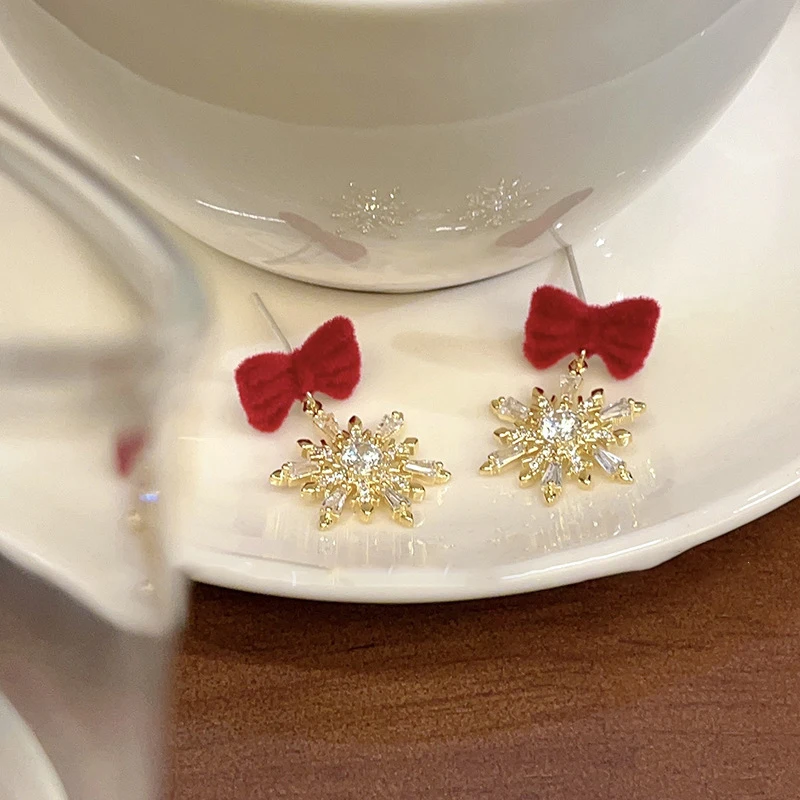 New Sparking Snowflake Red Bowknot Earrings For Women Imitation Pearl Santa Claus Xmas Tree Asymmetrical Earring Party Jewelry