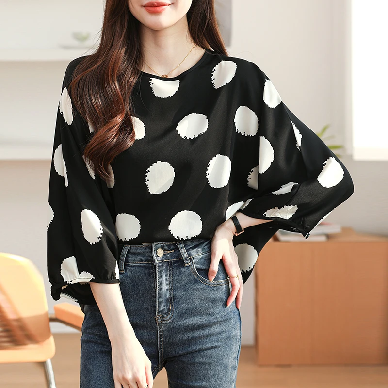 

Black Polka Dot Print Vintage Chiffon O-Neck Batwing Sleeve Loose Women's Blouse Shirt Korean Fashion Female Clothing Tops 2024