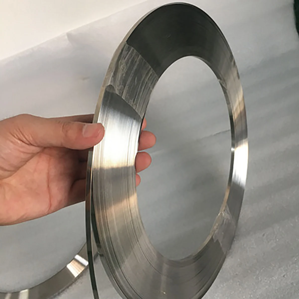1 Meter High Elasticity 301 Stainless Steel Narrow Foil Strip Roll Width 10 15 20mm Thick 0.1/0.15/0.2/0.3/0.4/0.5/0.6mm