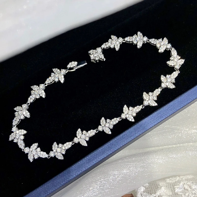 

Aazuo 18K Premium Jewelry White Gold Natural Diamonds 2.5ct Flowers Bracelet For Woman Upscale Trendy Wedding Engagement Party