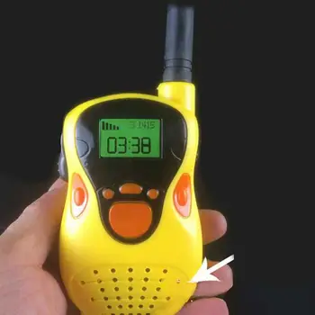 2 takım çocuklar için 1 takım karikatür Walkie Talkies kutu ses aktif Walkie Talkies çocuklar için uzun menzilli 100MWalkie Talkie seti