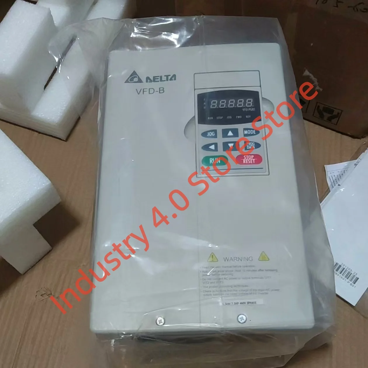 

Совершенно новый преобразователь частоты VFD040CP43A-21 VFD055B43A