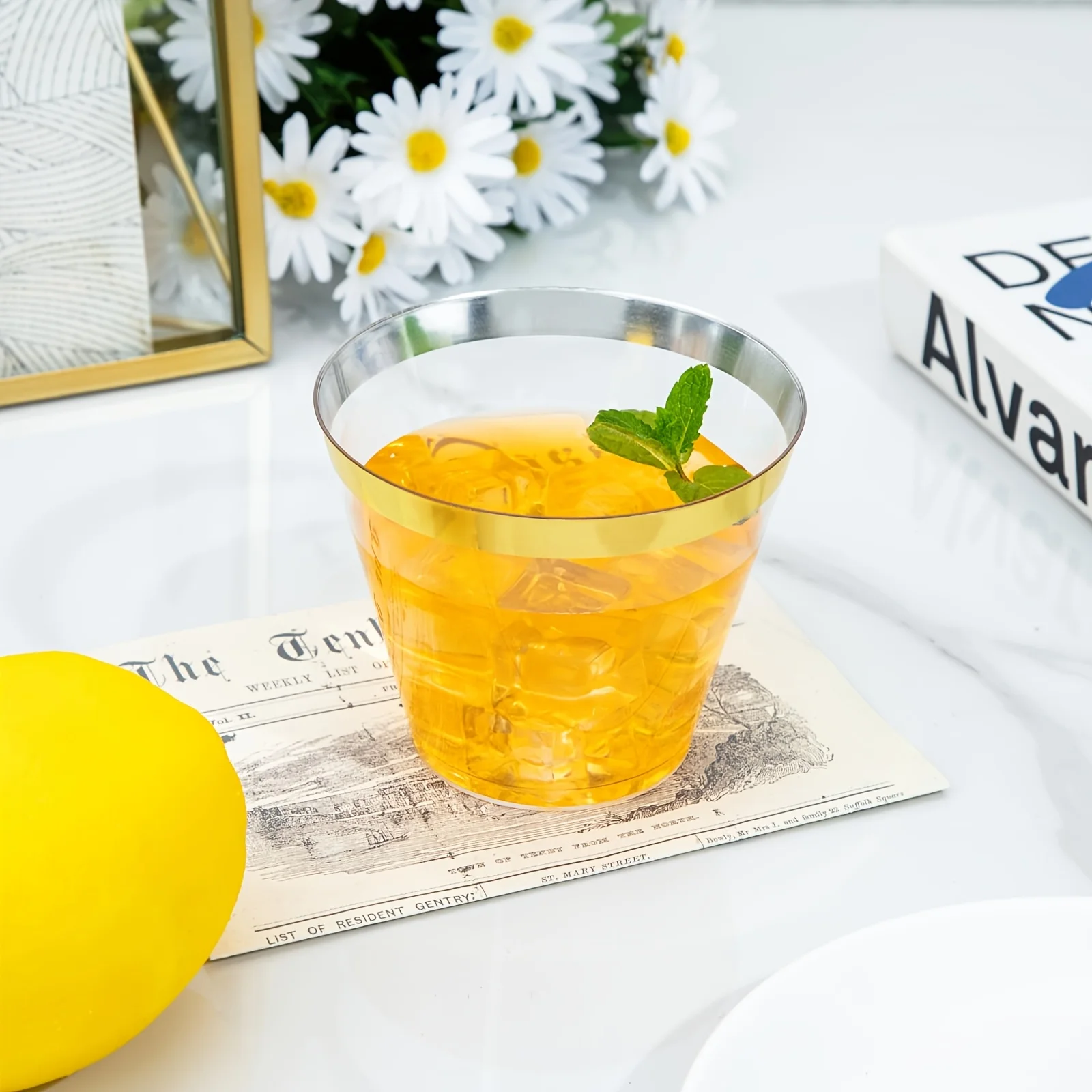 

120 Golden Plastic Cups, 8-ounce Clear DISPOSABLE Cups with Golden Trim, Thickened Disposable Hard Plastic Wine Glasses/cocktail Glasses, Perfect for BIRTHDAY PARTIES, Weddings, And Holiday Gatherings. JUYHGV