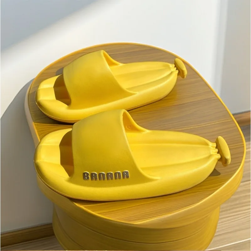 2024 New banana fashion summer couple non-slip soft bottom slippers sandals men women shoes leisure slippers Ms. home flip-flops