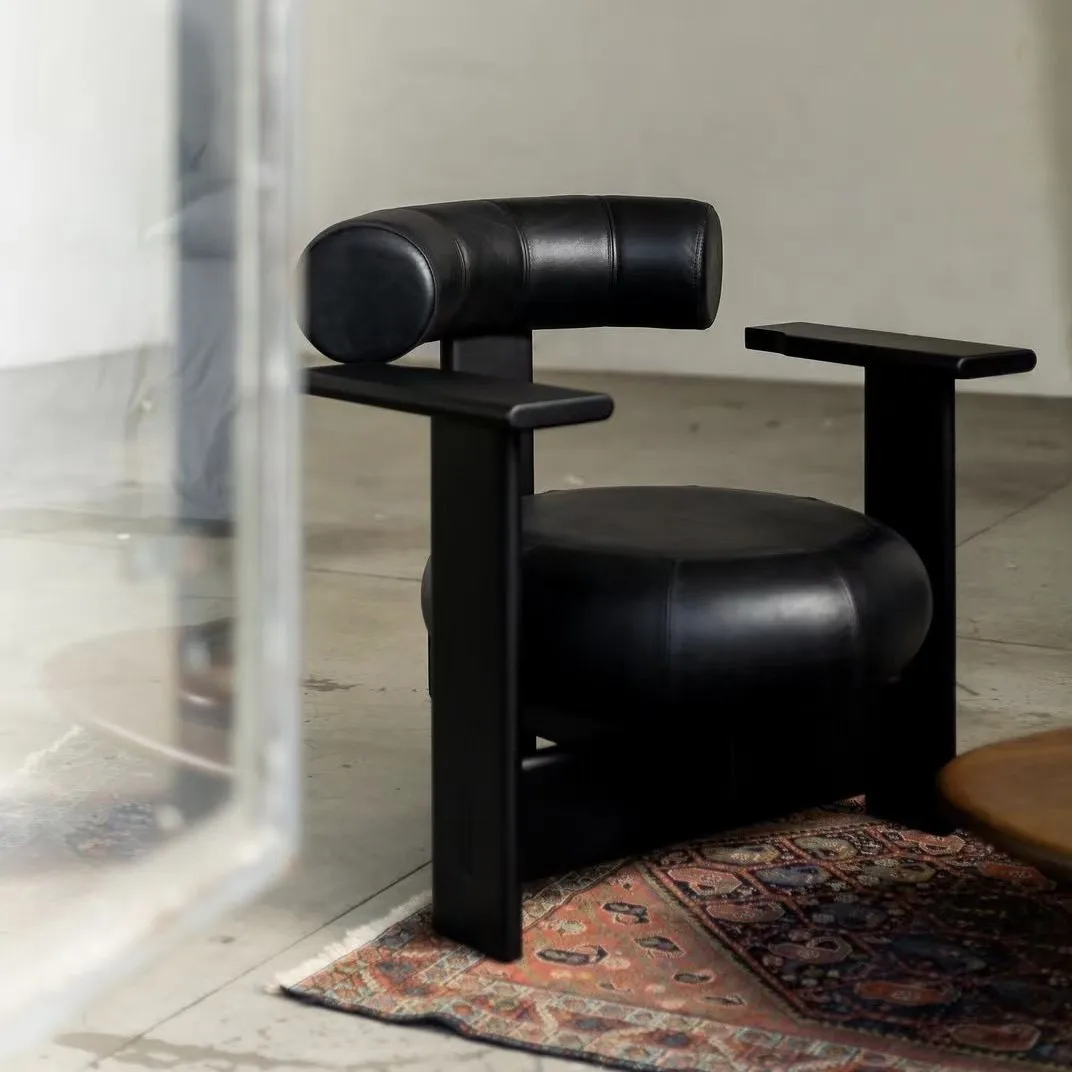 

Medieval solid wood sofa chair designer retro leisure living room lazy chair homestay bedroom reception chair