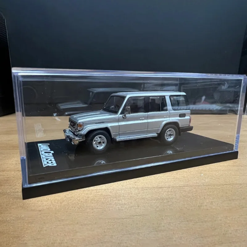 Hobby Japan 1:64 Scale Land Cruiser J70 LC70 ZX Alloy Simulation