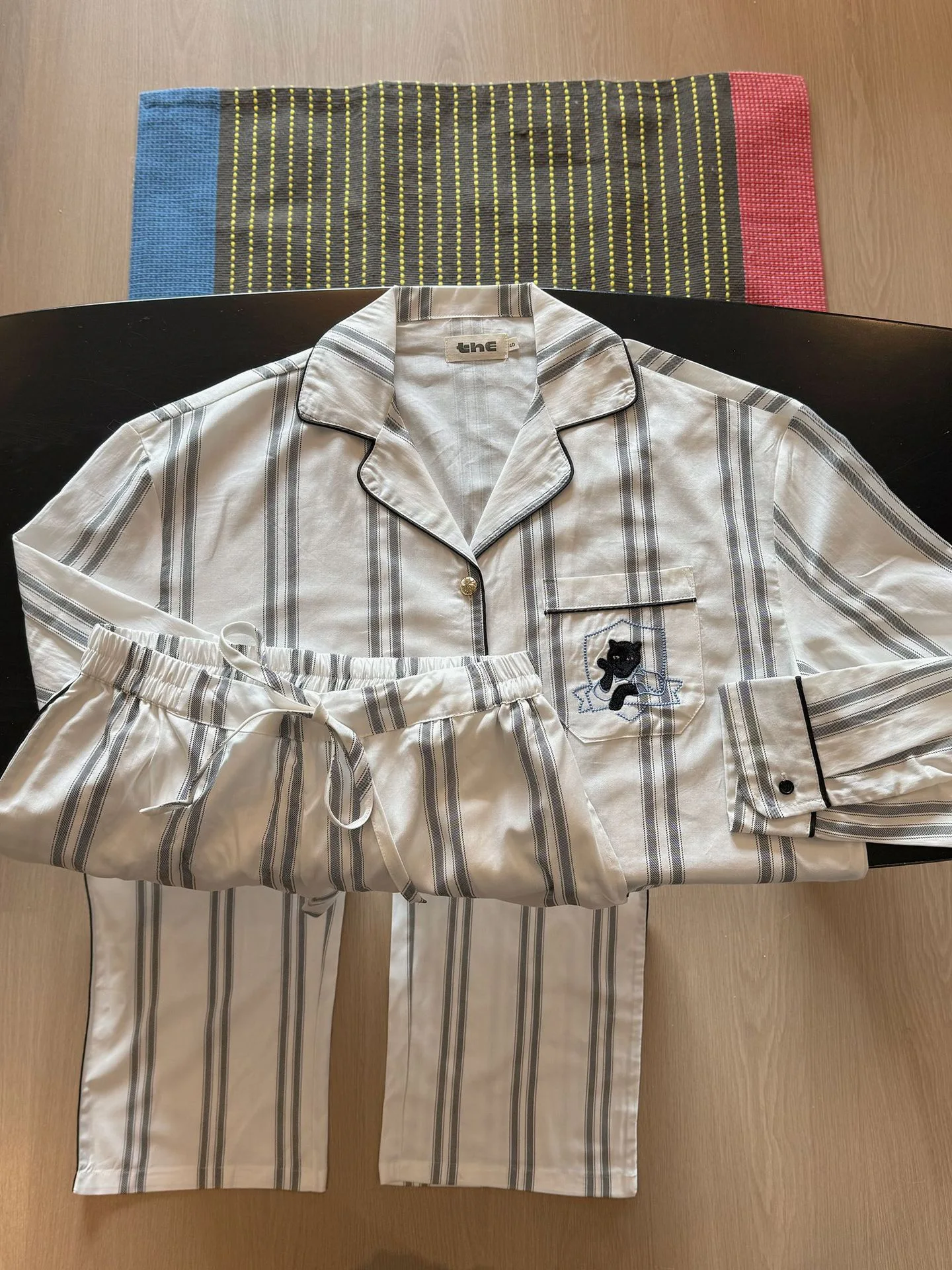 wildcat-black-panther-double-stripe-silk-pajamas-couple-summer-short-sleeve-shorts-set-long-sleeve-long-pants-home-clothes