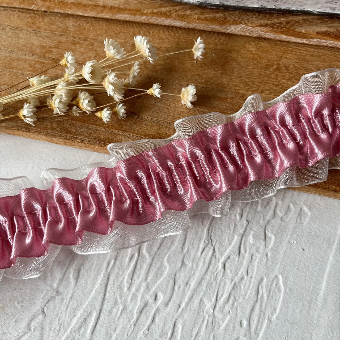 2 Meters Sweet and Lovely Elastic Pleated Lace Ribbon Clothing Accessories Handmade Do It Yourself Materials Clothing Decoration