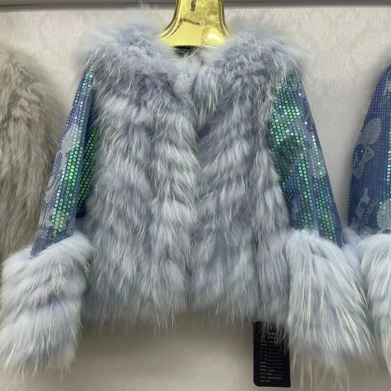 

2023 Hot Selling New Fashion and Popular Real Raccoon Dog Fur Knitted Coat Women's Sequins M-XL Size Round Neck Real Fur Jacket