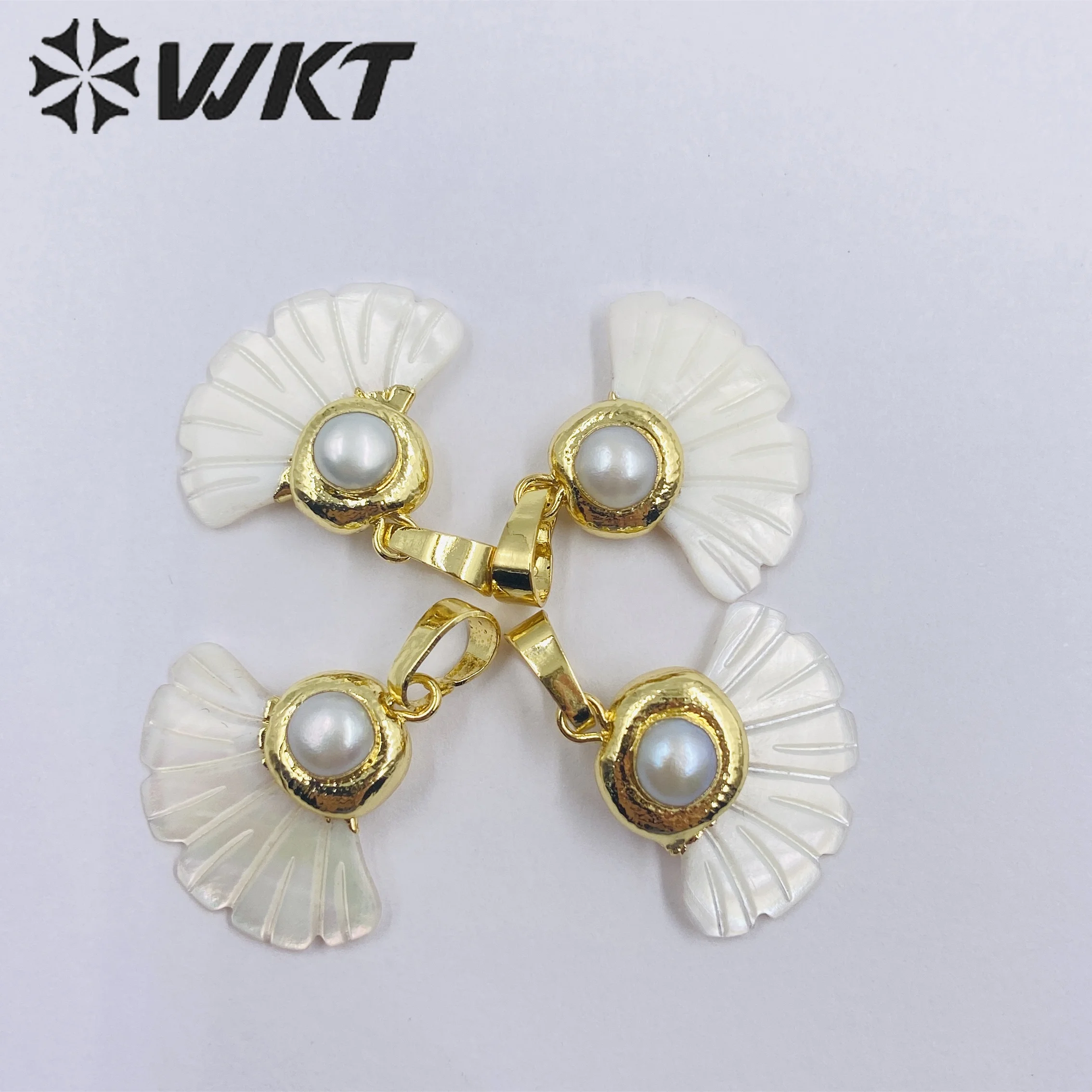 WT-JP344 WKT new design white shell carved tiny scallop shell pendant 18k real gold plated jewelry charms for necklace