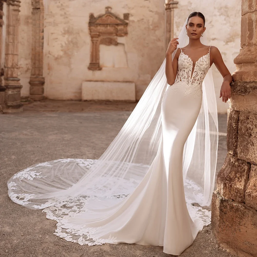 Customized Elegant Satin Mermaid Wedding Dresses Spaghetti Straps Lace Appliques Trumpet Satin Court Train Vestidos De Novia