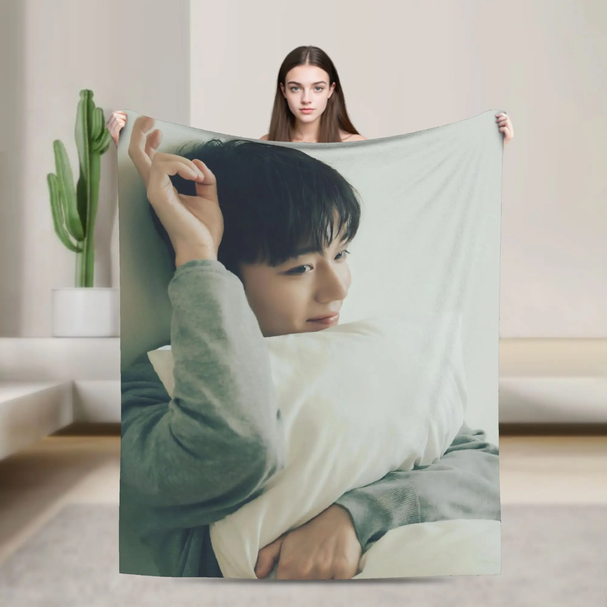 Korean P-Park Ji-hoons    Singer Blanket Fleece Super Soft Throw Blanket for Car Sofa Couch Bedspread