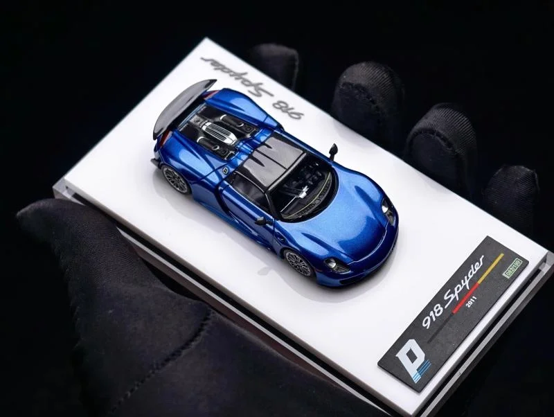 

DMH X BCP 1:64 918 Spyder Supercar Limited Edition Коллекционная модель автомобиля из смолы