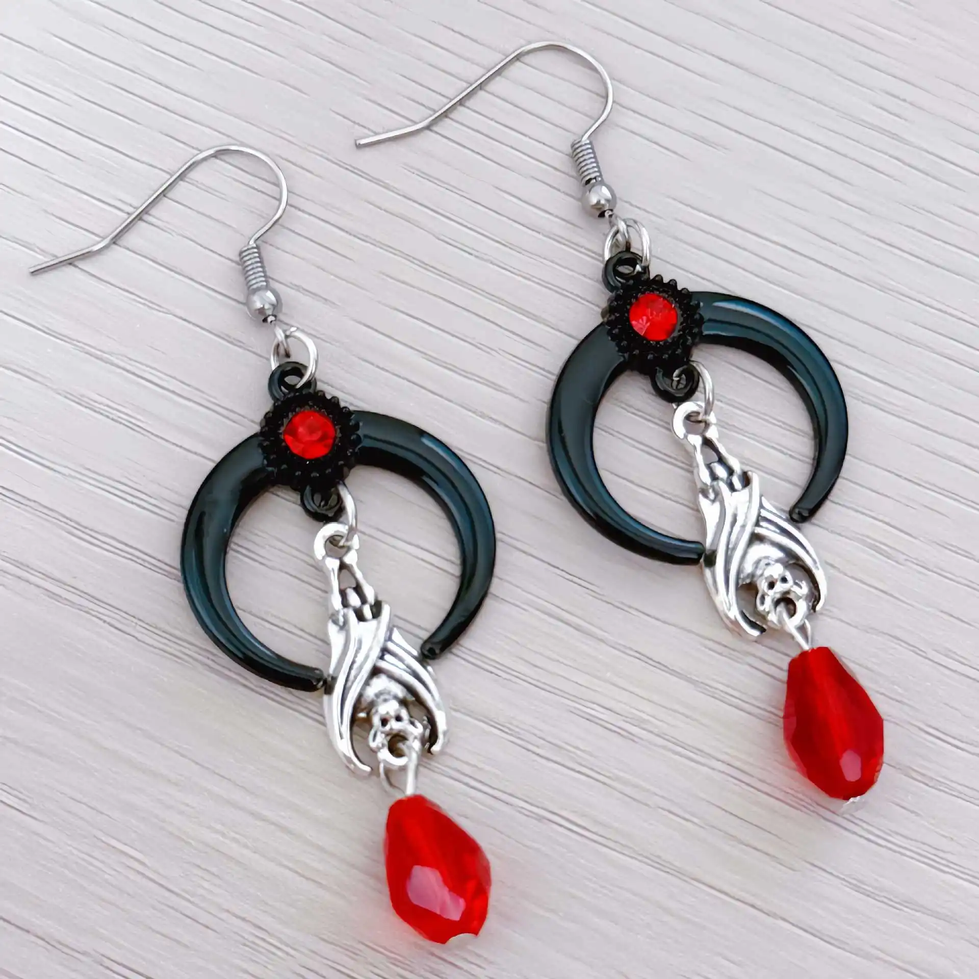 Moon Vampire Bat Ea… - image