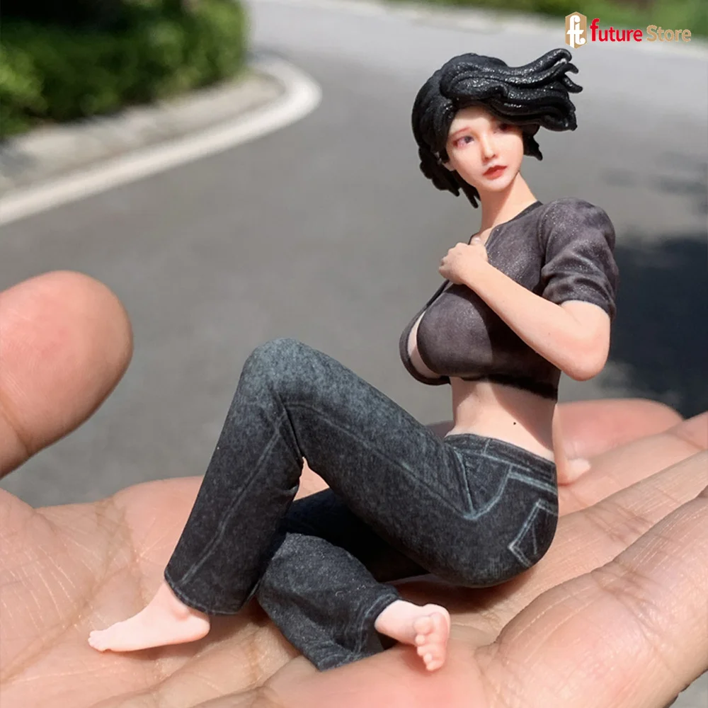 

Resin Diorama 1/18 1/16 1/12 Beauty Girl in the Wind Model Miniature Figurine Doll Scene Prop Desk Decor