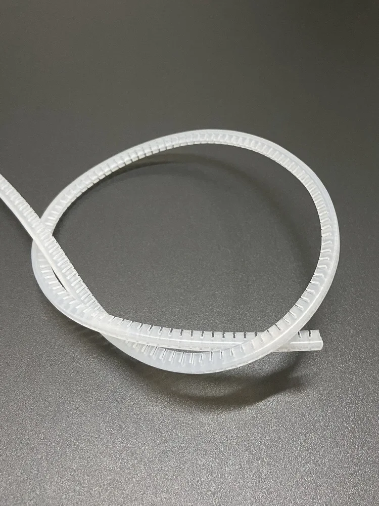 Moveable Bushi White PE Material Insulation Protection Line Guards Free Fit Cable Outlets Cover Shell Case for Electronic Device