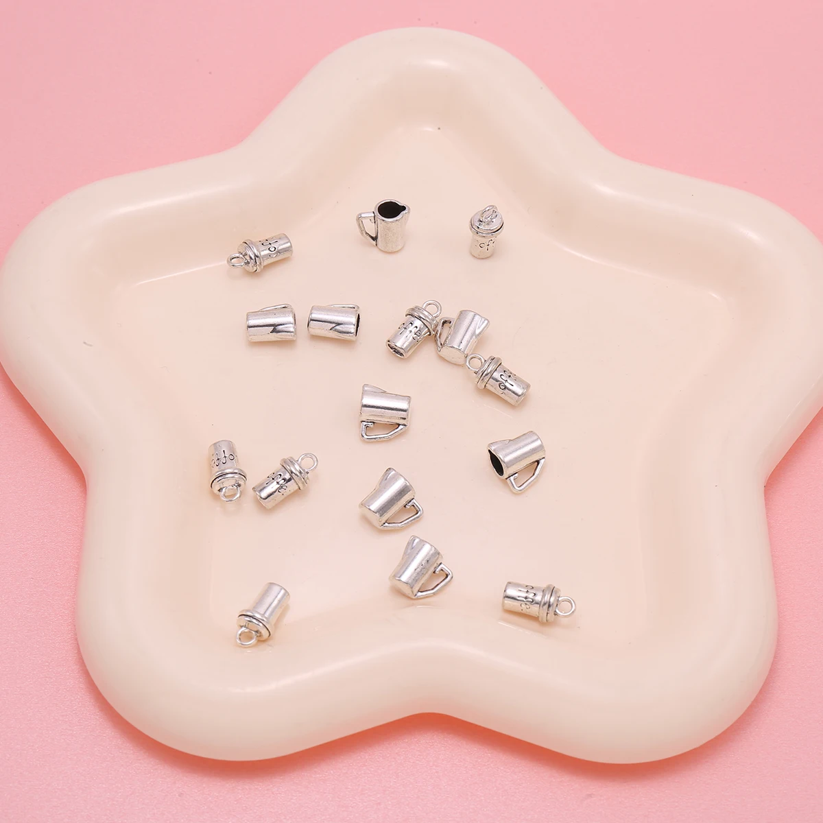 16-Piece Set of DIY Handmade Cup Charms, Vintage Mug Embossed Water Cup Mixed Charms, Suitable for DIY Bracelets, Necklaces, Earrings, Pendants, and Handmade Beaded Decoration Accessories