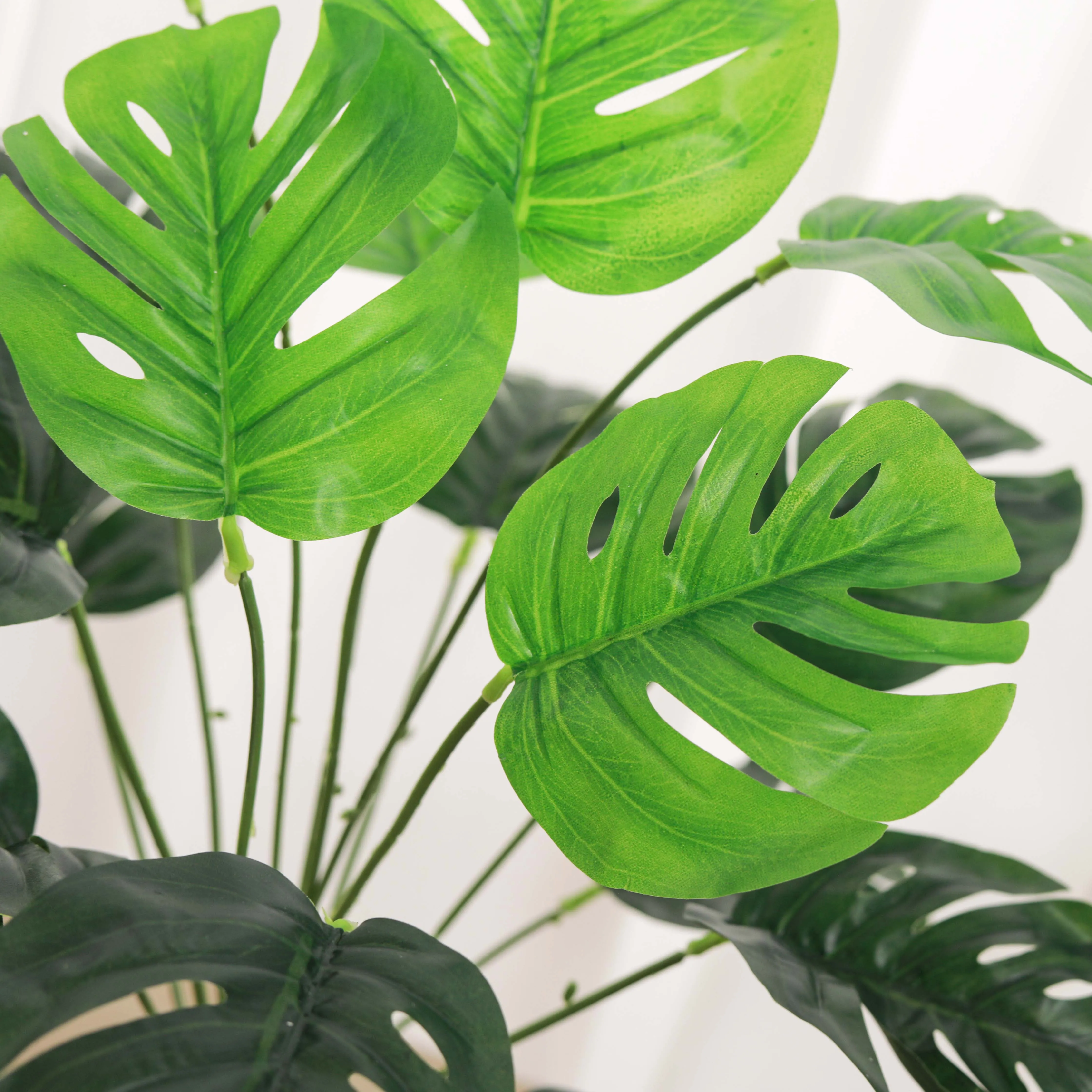 Green Monstera Artificial Plant Tropical Palm Plastic Tree Leave Decorative Fake Flower Garden Wedding Home Decoration Accessory