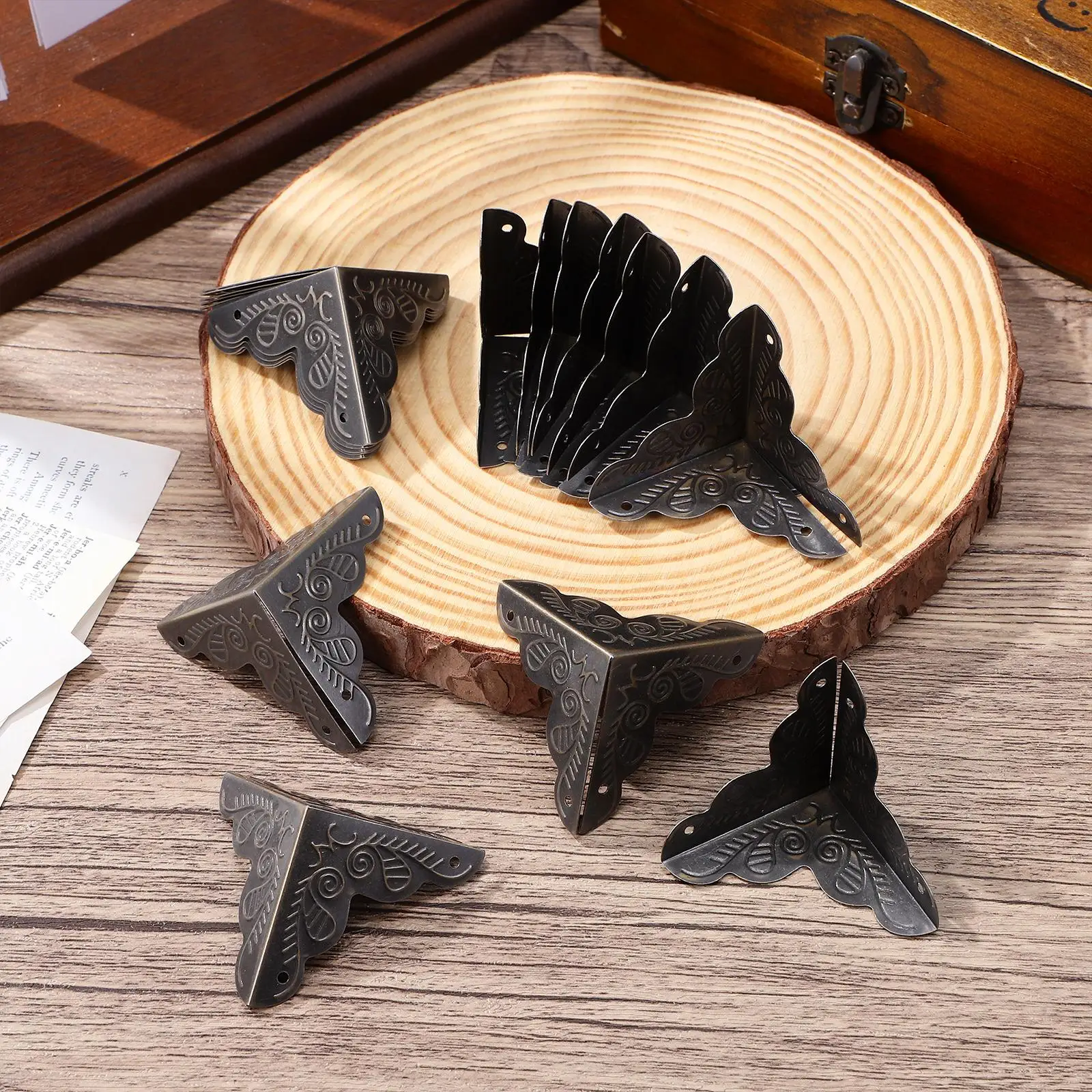 36 Pcs Vintage Bronze Chest Corners Iron Protector Decorative Covers for Desks Cabinets Jewelry Boxes Dust Stairs Edge