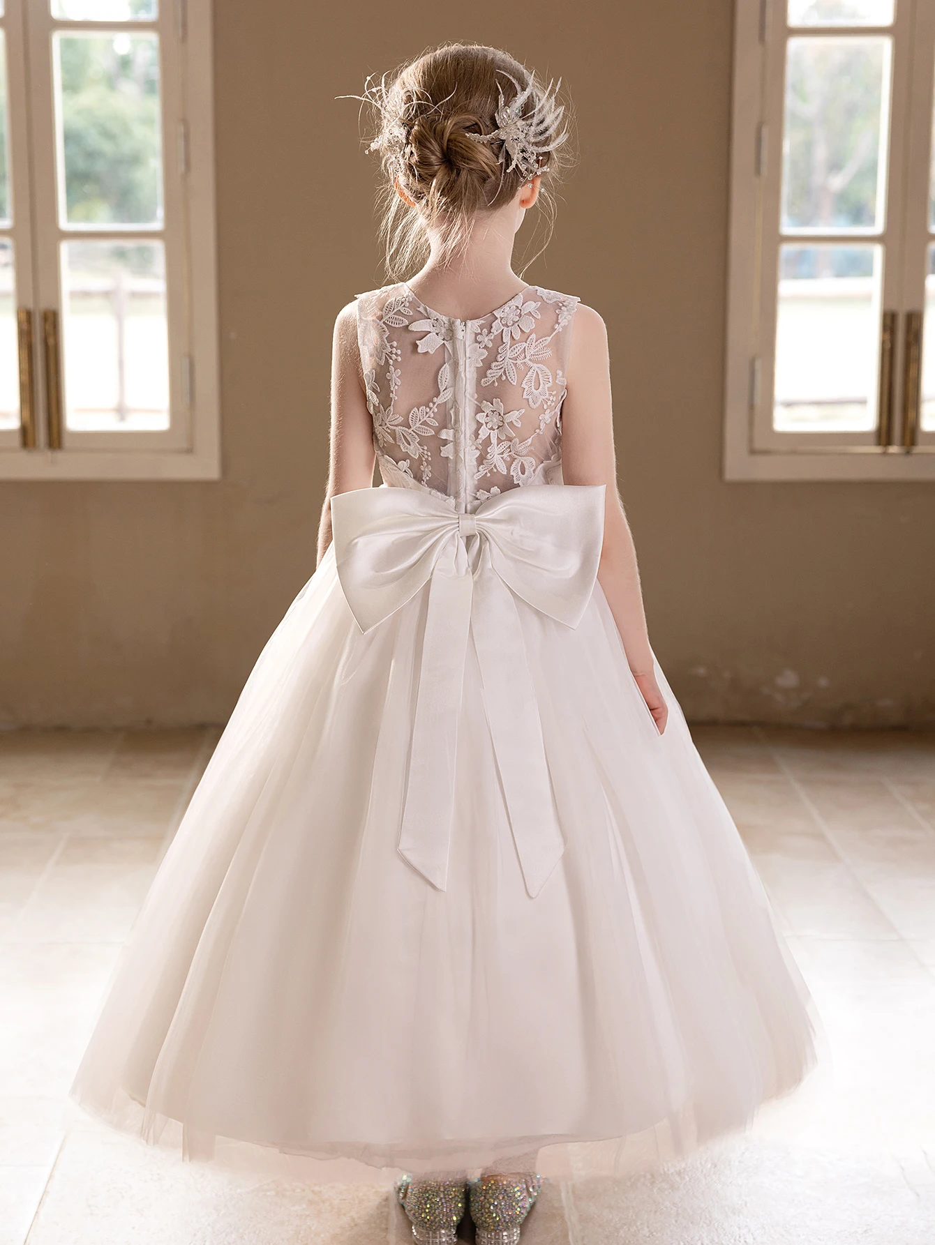

Girl's White Wedding Gauze Dress With Lace Embroidery Big Bow Evening Dress Fluffy Gauze Bridesmaid Teen Dress