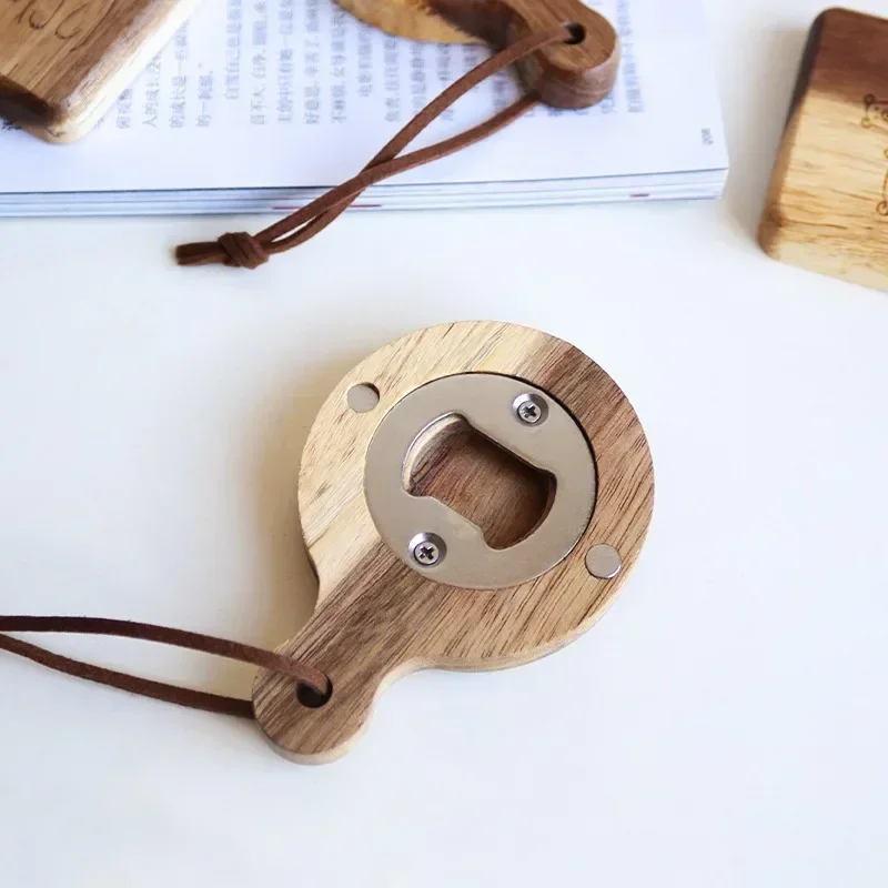 1PCS Free Custom Wooden Bottle Beer Opener Magnetic Manual Wooden Hanging Hole Refrigerat Paste Beer Engraving Logo Wood Opener