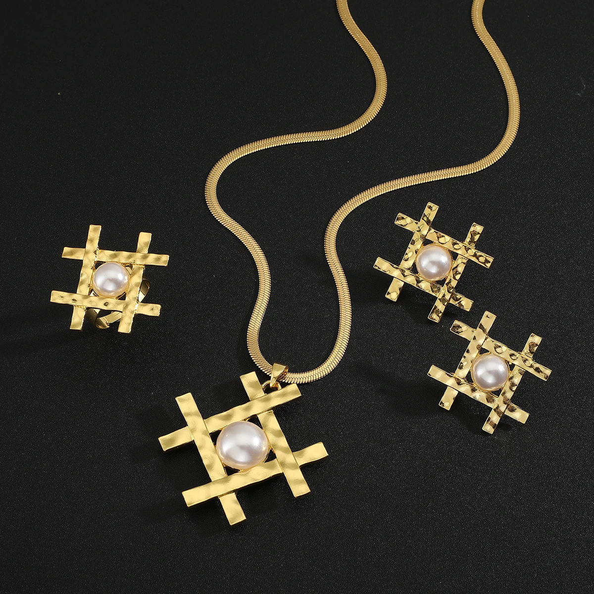 Women\'s gold Color Stainless steel Wedding Jewelry Luxury  Pearl pendant Necklace+ earring+ rings Ladies Jewelry Sets for Bridal
