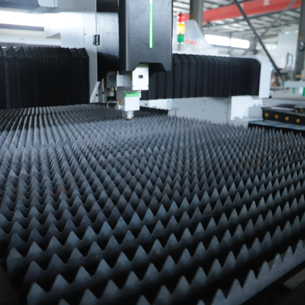 Dedicated Customer Support Iron Laser Cutting Machine 1000-10000W Aluminum Gaskets Iron Cnc Laser Cutting Machine Sheet Metal