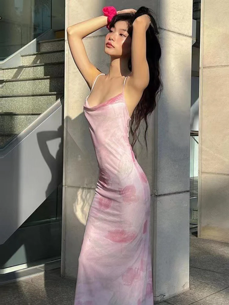 فستان ماكسي مثير بقماش شفاف أوروبي أمريكي 2025 فساتين جديدة بدون حمالات فستان طويل ضيق مطبوع عليه زهور لملابس النساء