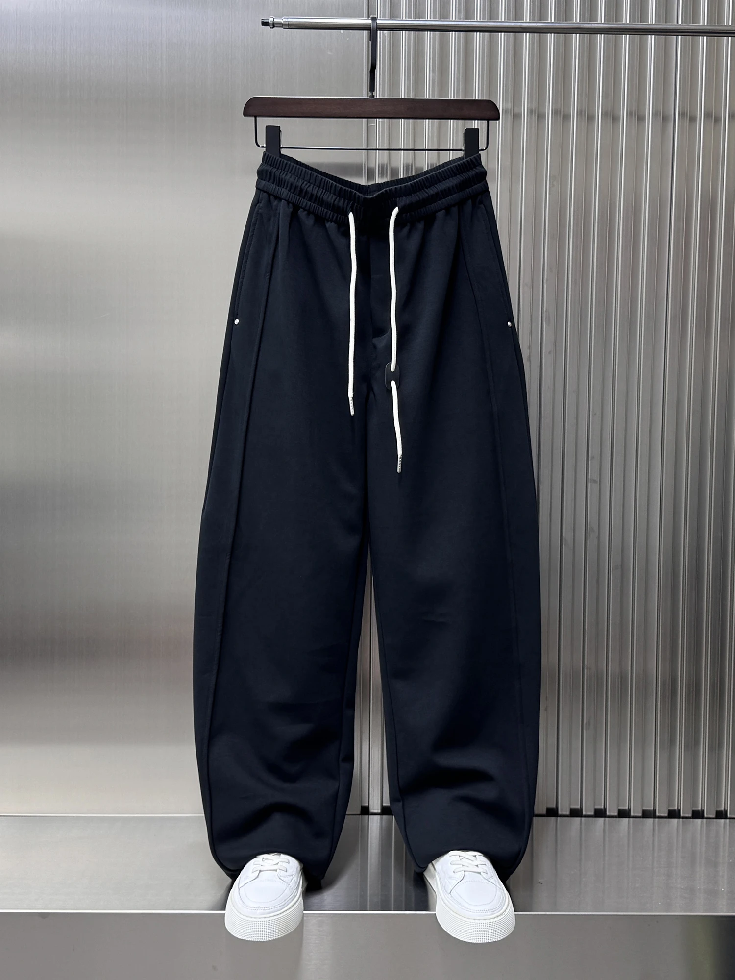 

Модные мужские повседневные спортивные брюки из ткани Air Layer, прямые широкие брюки, осенняя новинка, удобные, дышащие